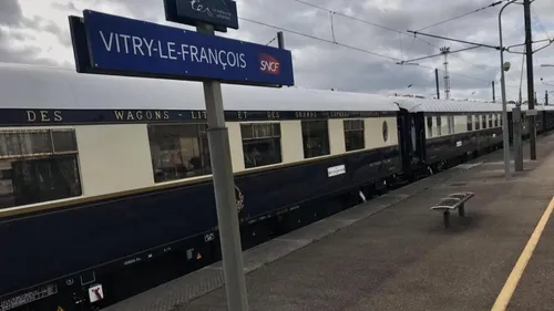 L'Orient Express en arrêt forcé à Vitry-le-François